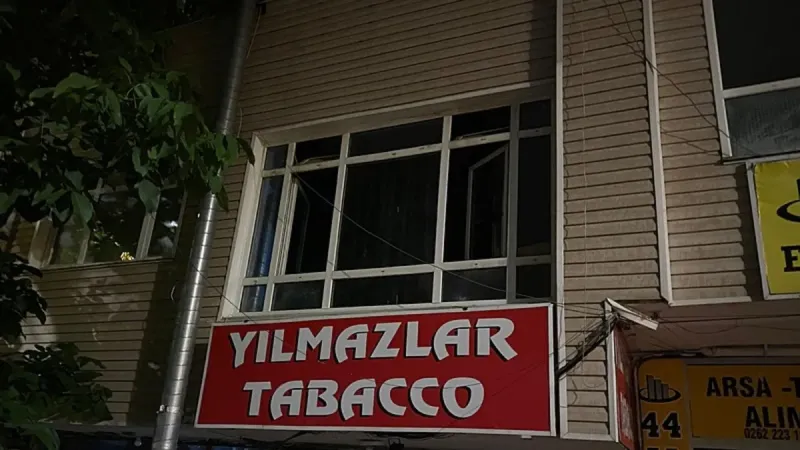 Alkollü şahıs iş yerinde kilitli kaldı: Camdan çıkmak isterken ağır yaralandı!