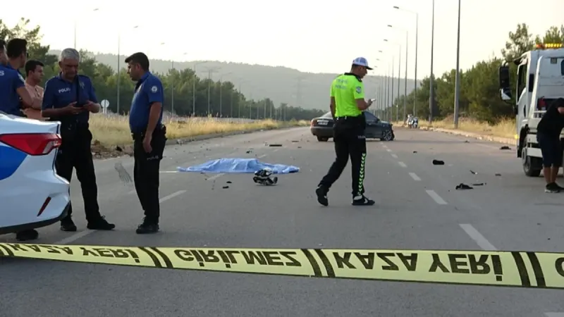 Antalya'da otomobil ile çarpışan motosikletin sürücüsü öldü