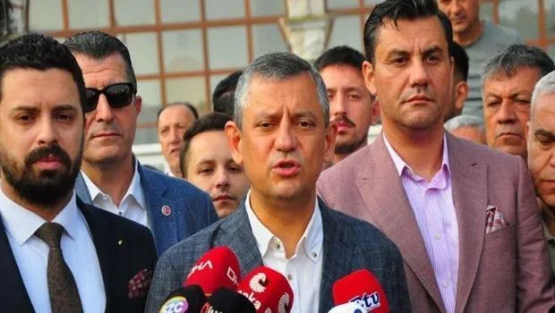 Özgür Özel'den Bayram Mesajı: Türkiye Bayramlara Kavuşacak mı?