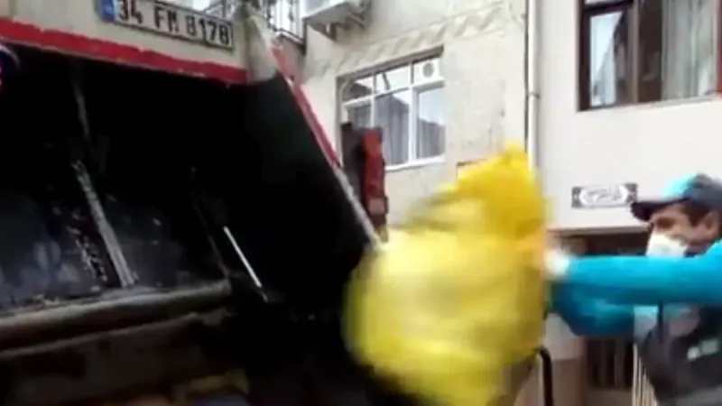 Çöp Ev Kabusu! 5 Temizlik Yetmedi, Komşular İsyan Ediyor