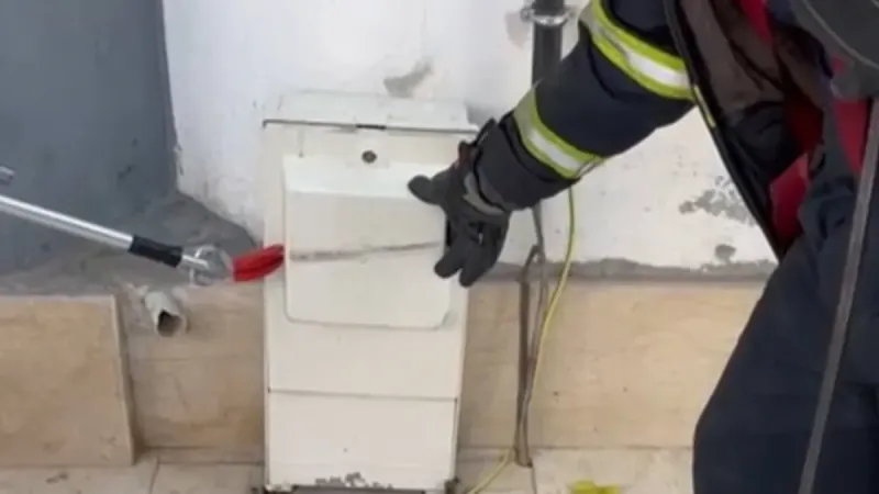 Doğal gaz kutusundan çıkan hayrete düşürdü