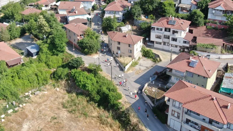 Düzce'de "Tarihi İpekyolu Trail Koşusu" düzenlendi