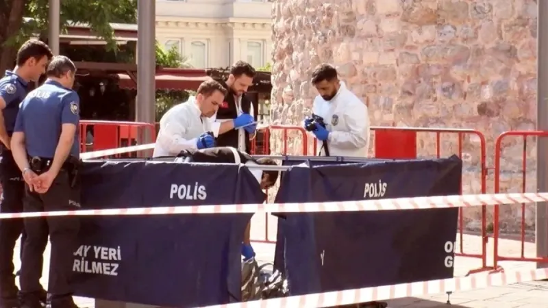 Galata Kulesi'nde Şok Ölüm! 22 Yaşındaki Genç Neden Düştü?