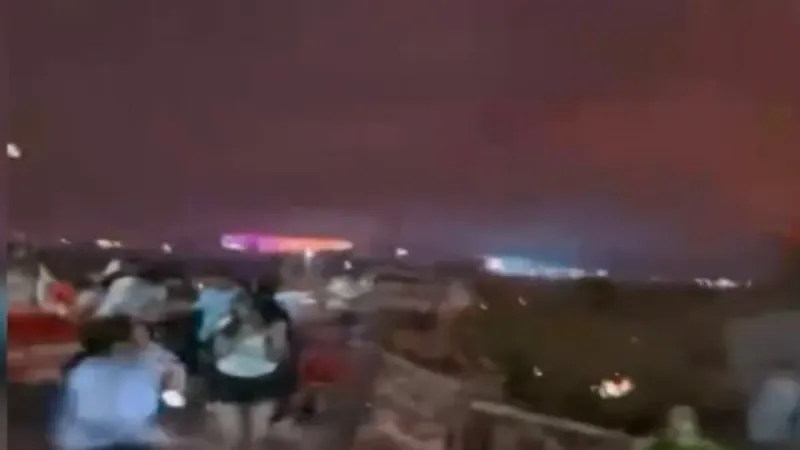 Çin'de Dron Kabusu! Gökyüzünden Dron Yağdı, İşte O Anlar!