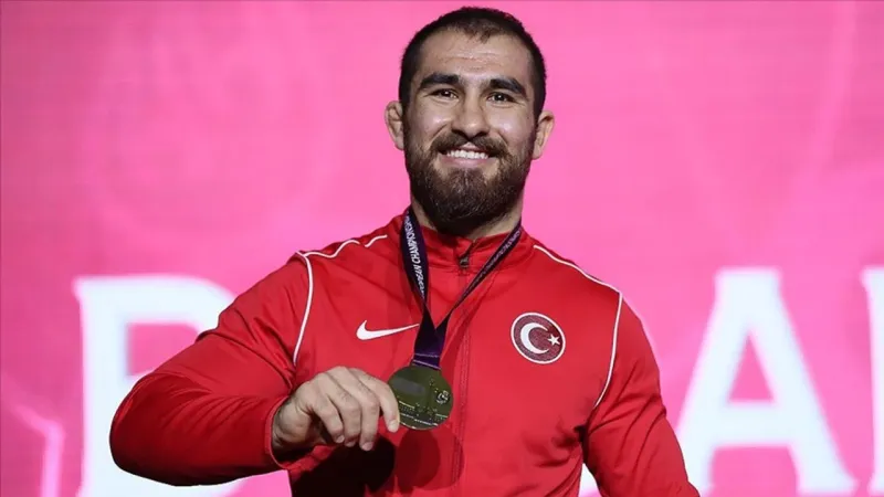 Güreşçi Feyzullah Aktürk kimdir?