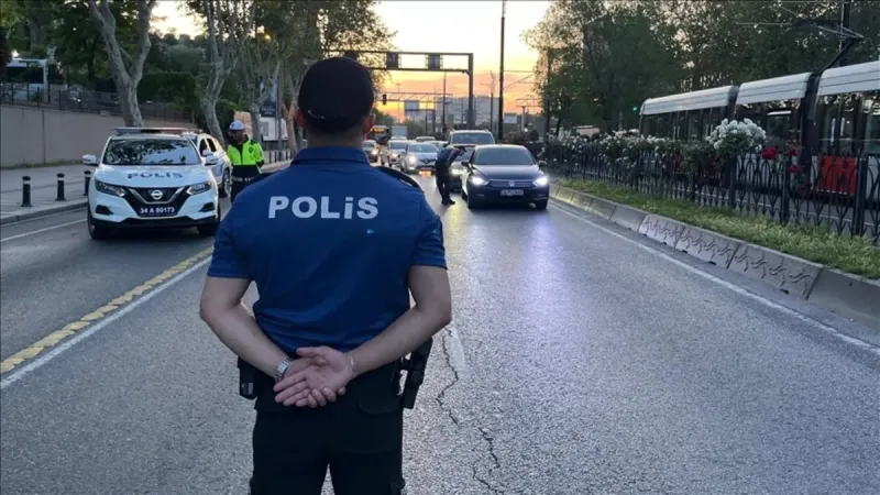 "Huzur İstanbul" uygulamasında 1035 şüpheli gözaltına alındı