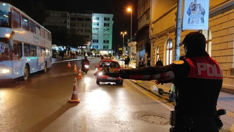 İstanbul'da Şok Baskın! 873 Gözaltı: "Huzur İstanbul" Operasyonu