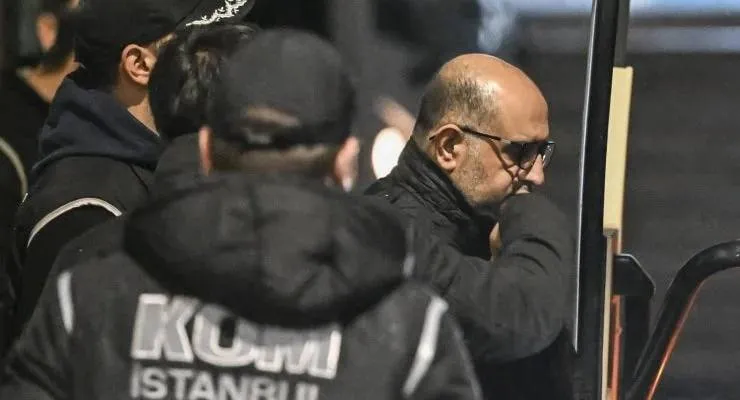 İhalelerle zenginleşti, rüşvet ve usulsüzlükle yargılanıyor