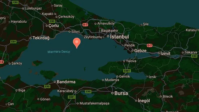 İstanbul Sallandı! Büyükçekmece'de Deprem Paniği!