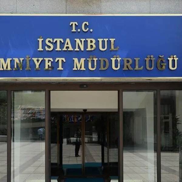 Kadıköy'de Canlı Yayın Tacizi! Şüpheli Kıskıvrak Yakalandı!