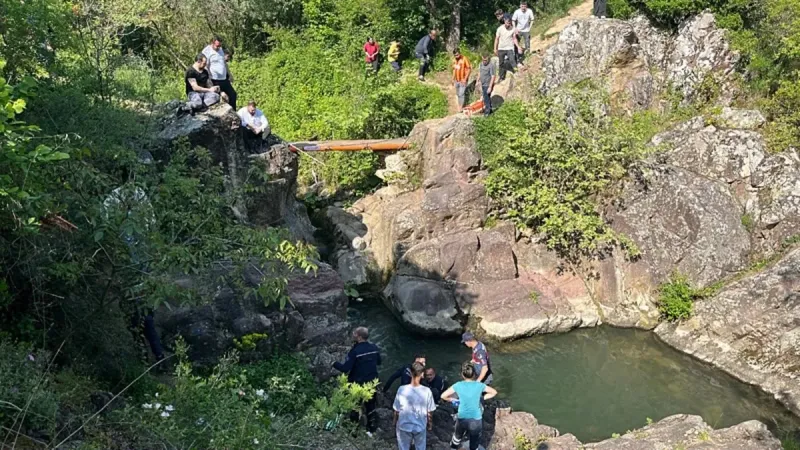 Kocaeli'nde Şok Ölüm! 16 Yaşındaki Çocuk Derede Kayboldu