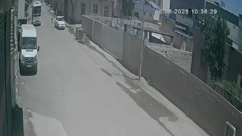 Şanlıurfa'da Korkunç Kaza: Çocuk Havaya Savruldu, Sürücü Kaçtı!