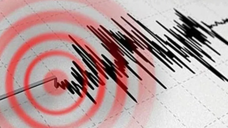 Kütahya ve Balıkesir'de Deprem Korkusu! Artçı Şoklar Devam Ediyor