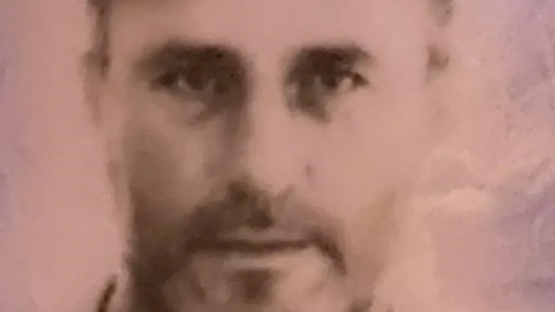 Manzara seyrettiği sırada falez kayalıklarından düşerek hayatını kaybetti