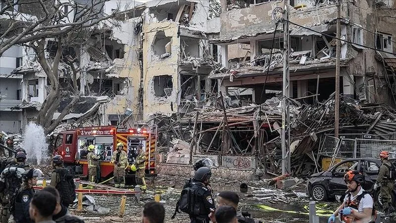 Nevşin Mengü: Bombalar değil, aslında insanlar savaşıyor