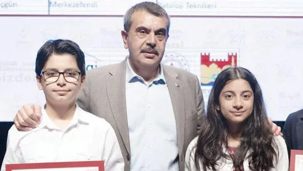 Bakan Tekin'den Mülakat Açıklaması: Kul Hakkı Mı Yeniyor?