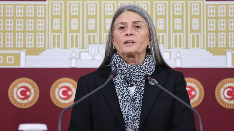 Çay Üreticisi Şokta! CHP'den Flaş Yaş Çay Fiyatı Çağrısı!