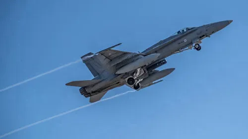Finlandiya'da Savaş Uçağı Düştü! Pilotun Şok Eden Kurtuluş Anı