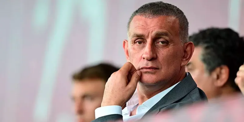 Hacıosmanoğlu'na Galatasaraylılardan Şok Protesto! Neler Oldu?