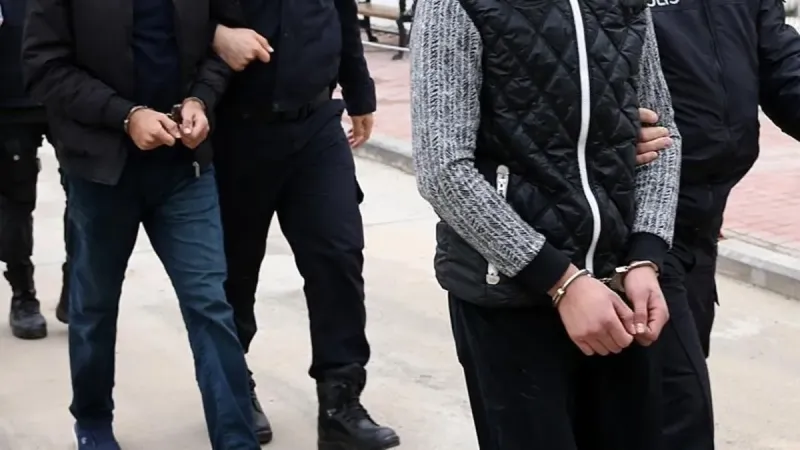 İzmir'de FETÖ Operasyonu! 6 Şüpheli Yakalandı: Son Dakika