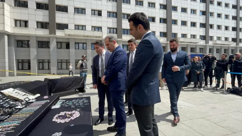250 Milyonluk Vurgun! İstanbul'da Pırlanta Operasyonu Şoke Etti!
