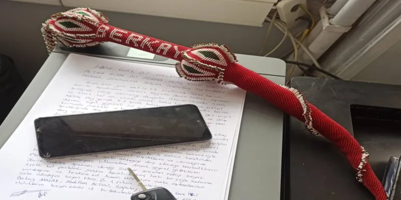 Kırbaçlı Dehşet! Otomobille Kaçırdılar, Kırbaçla Dövdüler!