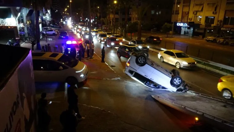 Antalya'da Şok Kaza! Taklalar Atan Araçtan Sağ Çıktı!
