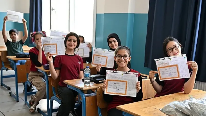 Öğrenciler yaz tatiline girdi... Başkan Erdoğan'dan "karne günü" mesajı