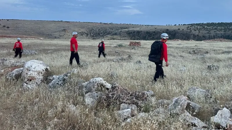 Otizmli Onur 4 gündür kayıp: Bin kişi arıyor, 2 kişi yakınlarda görmüş!