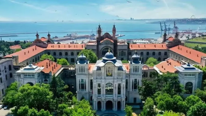 Sağlık Bilimleri Üniversitesi’nden İranlı Öğrencilerine Destek: "Yalnız Değilsiniz, Evdesiniz