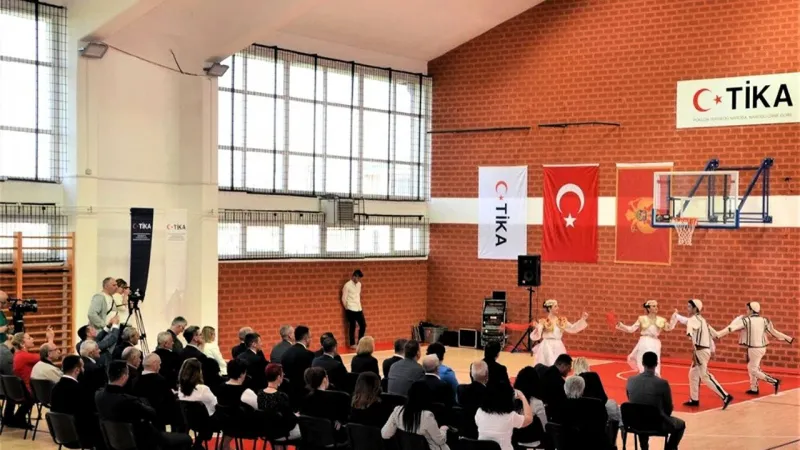 TİKA'dan Karadağ'daki Eğitim Hizmetlerine Mobilya Desteği