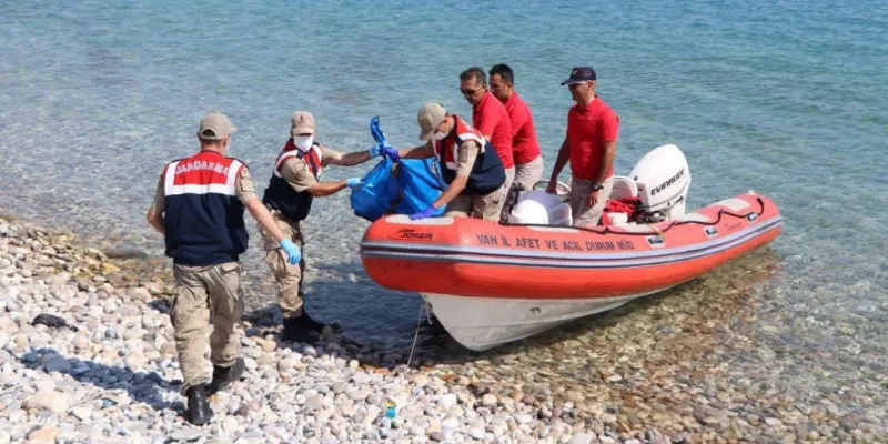 Van Gölü'nde Şok! Kimliği Belirsiz Kadın Cesedi Bulundu!