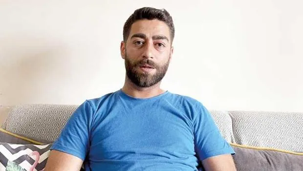 Adana'da Yorgun Mermi Şoku! Öğretmen ve Usta Yaralandı